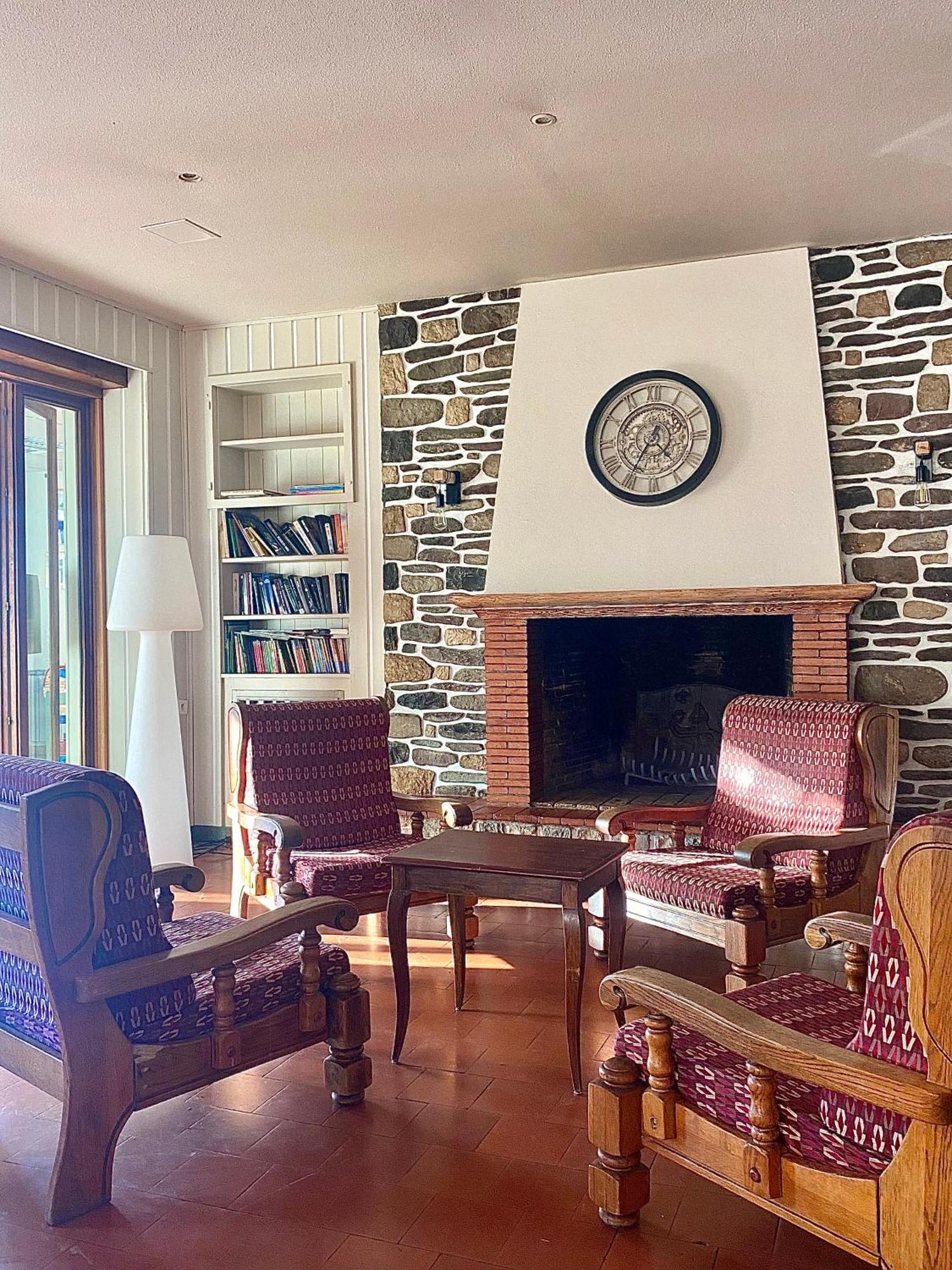 Auberge De Jeunesse Hi Valdeblore - Le Chalet Eksteriør billede